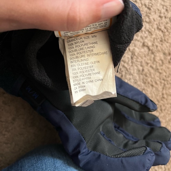 Auclair Snow Gloves - Picture 6 of 8